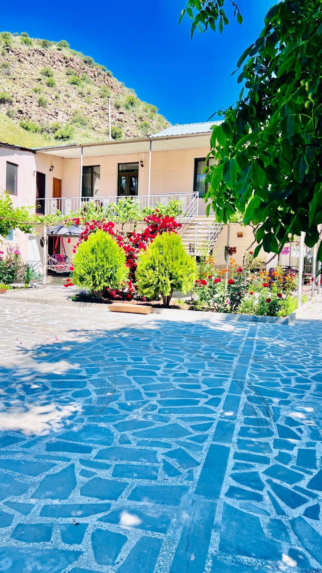 Guesthouse Mtkvari Nakalakevi Екстер'єр фото